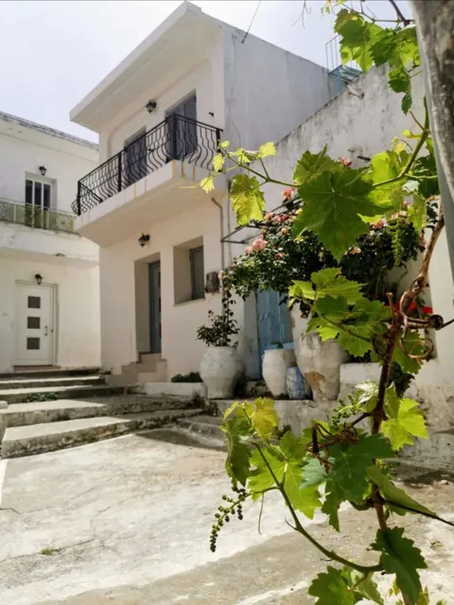 Renovated Two-Bedroom Villa for Sale in Triopetra, Agios Vassilios