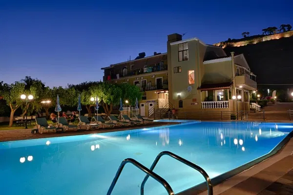 1100 m² Renovated Hotel for Sale in Kefalonia, Ionian Islands — photo 2