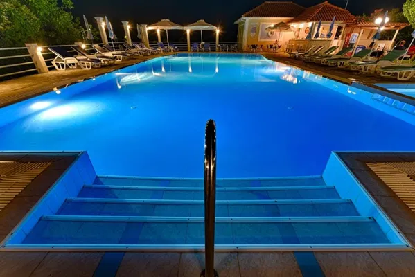 1100 m² Renovated Hotel for Sale in Kefalonia, Ionian Islands — photo 3