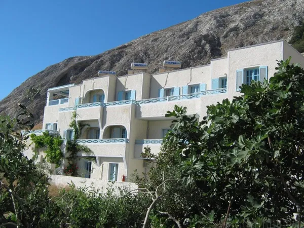 560 m² Sea View Hotel for Sale in Santorini, Cyclades — photo 3