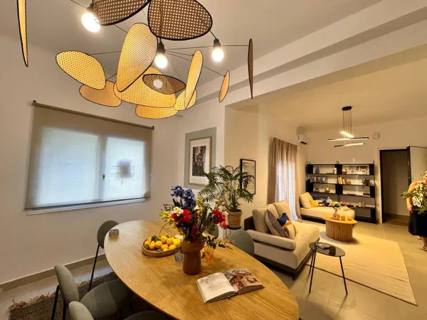 Renovated 104 m² Apartment with Three Bedrooms for Sale in Vyronas, Athens Eastern Suburbs — photo 2