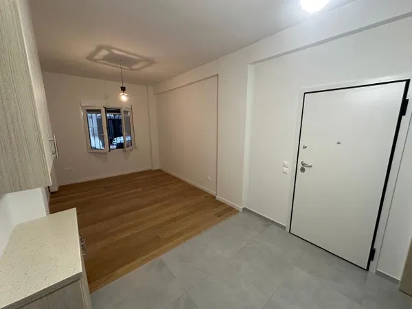 55 m² Renovated Two-Bedroom Apartment for Sale in Vyronas, Athens Eastern Suburbs — photo 5
