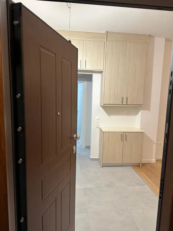 55 m² Renovated Two-Bedroom Apartment for Sale in Vyronas, Athens Eastern Suburbs — photo 3