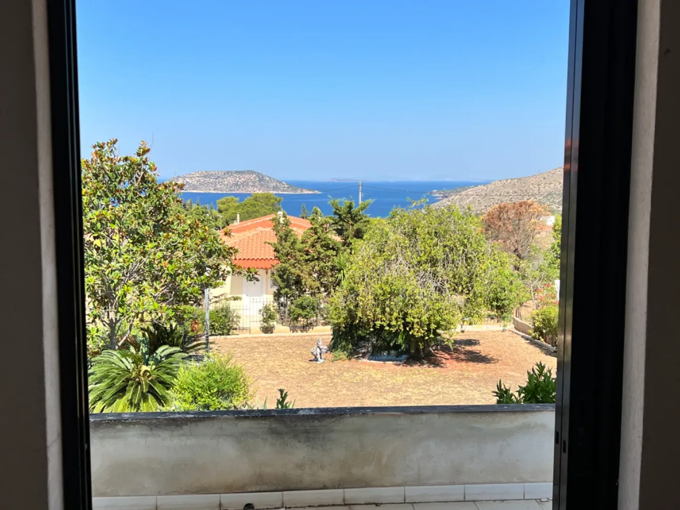 Sea View One-Bedroom Villa for Sale in Anavyssos, Attica