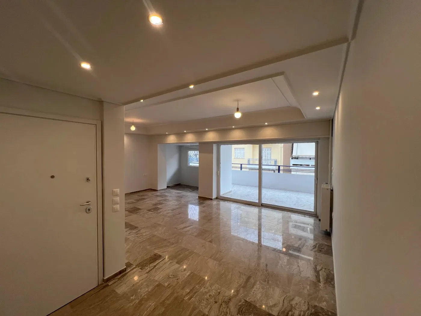 Sea View 110 m² Apartment with Three Bedrooms for Sale in Piraeus, Piraeus Suburbs