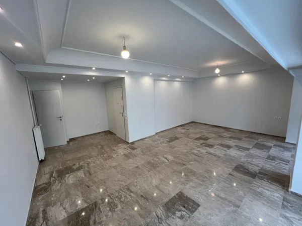 Sea View 110 m² Apartment with Three Bedrooms for Sale in Piraeus, Piraeus Suburbs — photo 4