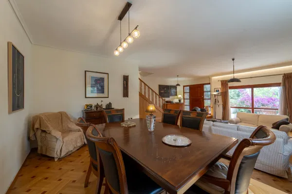 Renovated 287 m² Villa with Four Bedrooms for Sale in Alimos, Athens Southern suburbs — photo 4