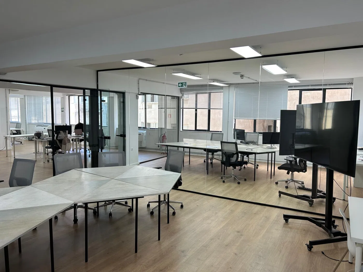 Renovated Commercial Space for Rent in Athens Historical Center, Athens Center