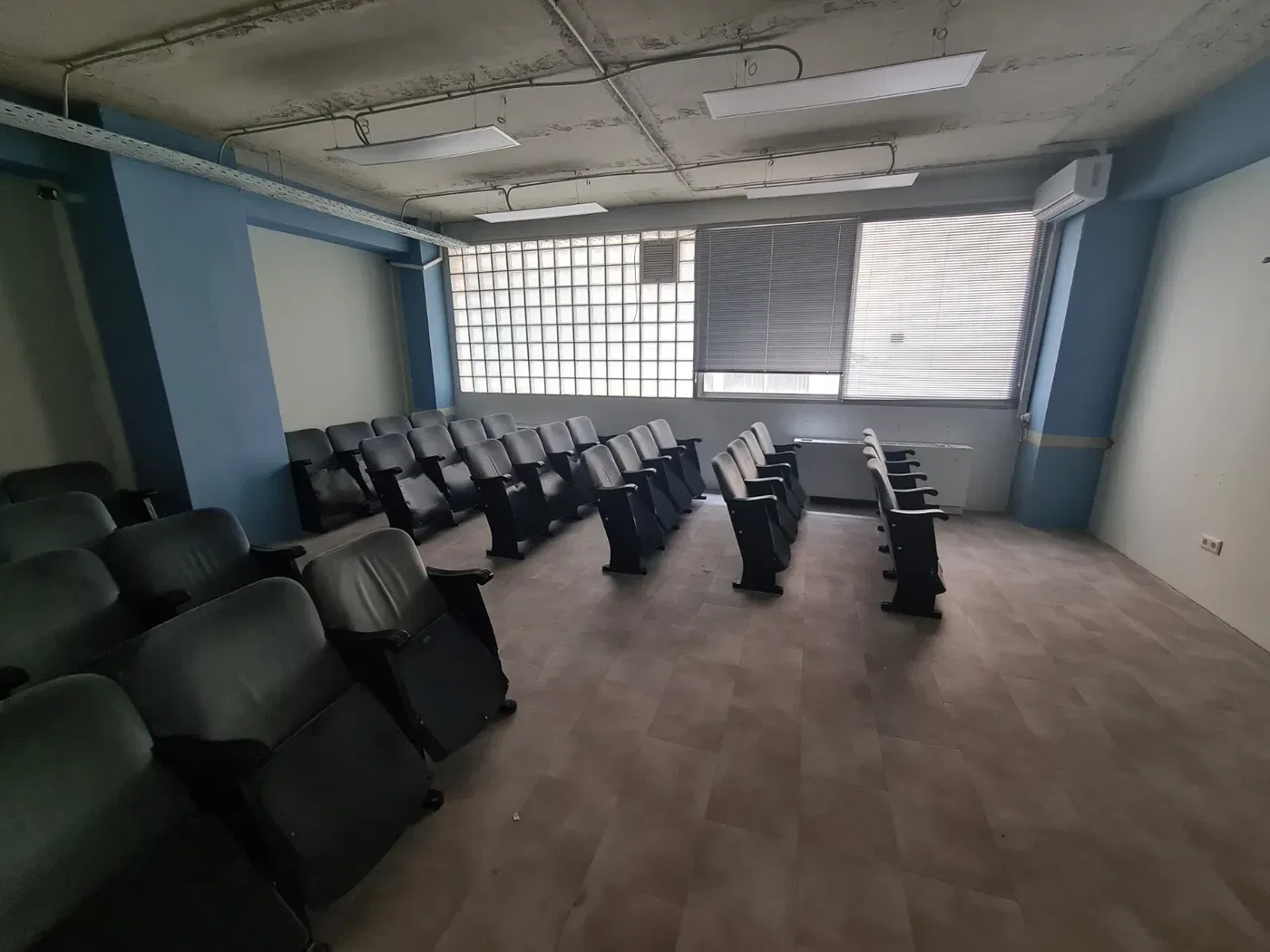 500 m² Renovated Apartment for Sale in Center Athens, Athens Center
