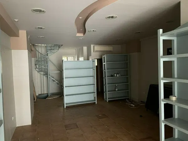 206 m² Renovated Commercial Space for Sale in Petralona, Athens Center — photo 2