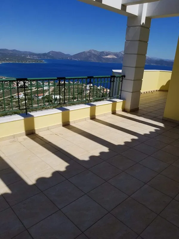 Eight-Bedroom Sea View Villa for Sale in Evia, Sterea Hellas