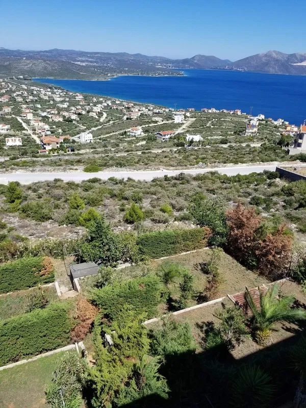 Eight-Bedroom Sea View Villa for Sale in Evia, Sterea Hellas — photo 2