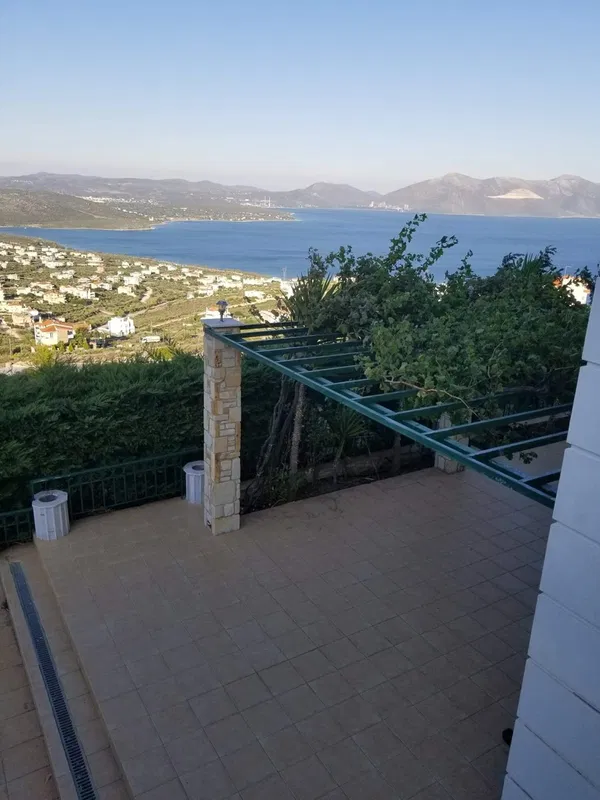 Eight-Bedroom Sea View Villa for Sale in Evia, Sterea Hellas — photo 3