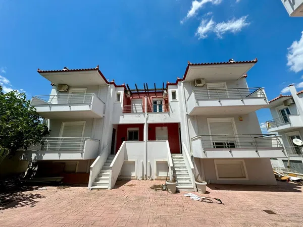 Four-Bedroom Renovated Villa for Sale in Corinth, Korinthos — photo 3