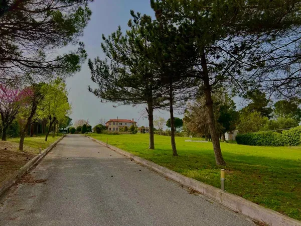 Five-Bedroom Villa for Sale in Mikra, Thessaloniki - Rest of Prefecture — photo 3