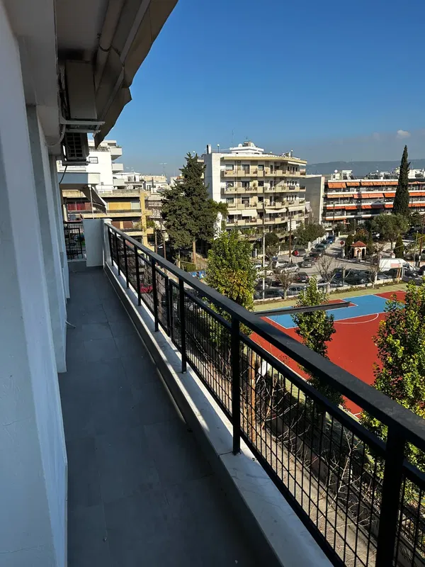Renovated Two-Bedroom Apartment for Sale in Voulgari - Ntepo - Martiou, Thessaloniki Center — photo 2