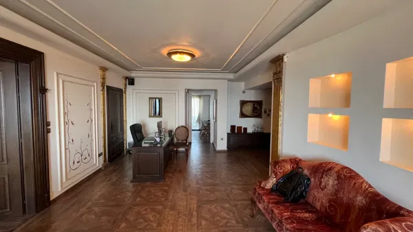 Three-Bedroom Renovated Apartment for Sale in Center Thessaloniki, Thessaloniki Center — photo 4