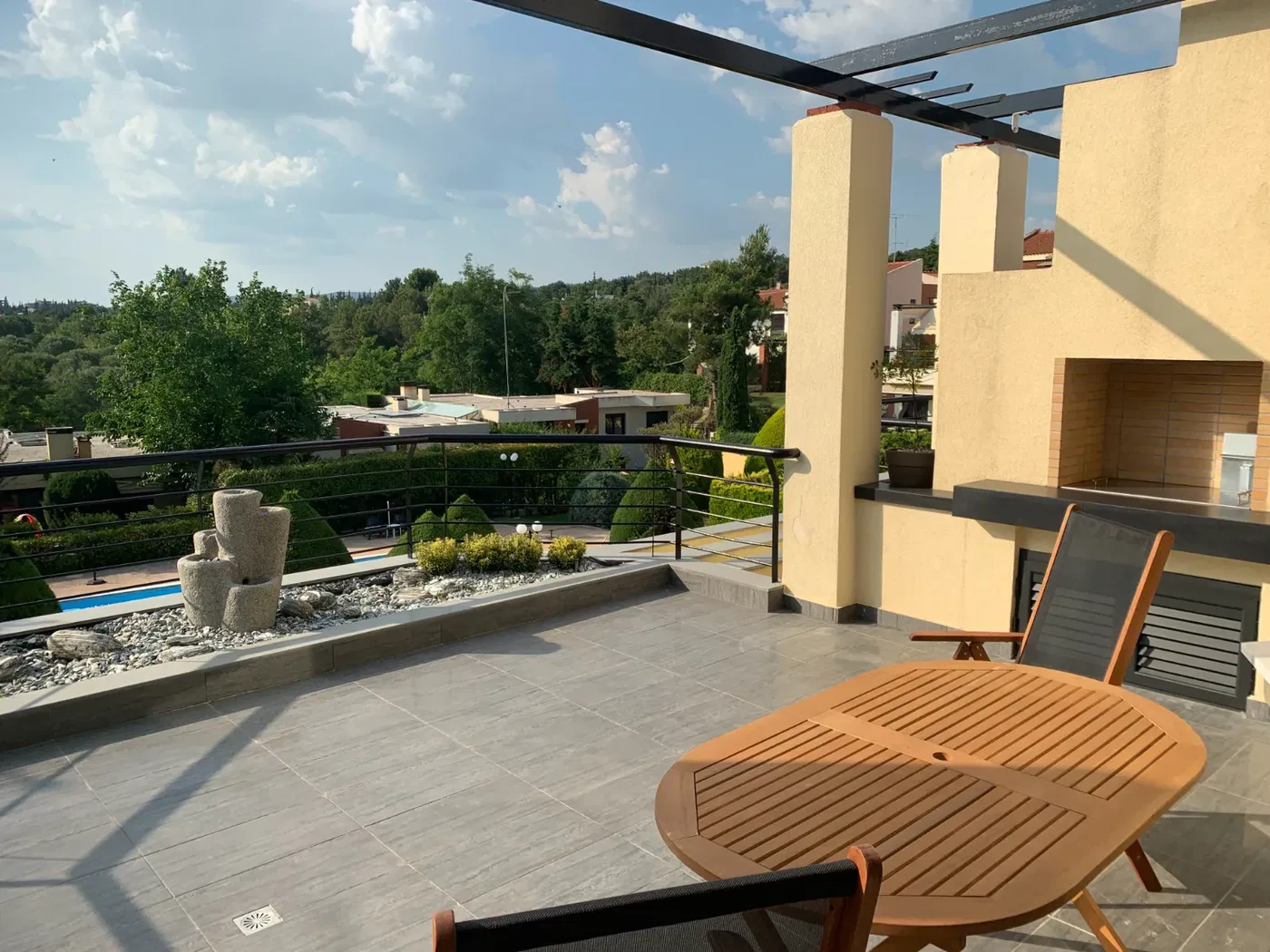 Renovated 290 m² Villa with Three Bedrooms for Sale in Panorama Thessaloniki, Thessaloniki Eastern Suburbs