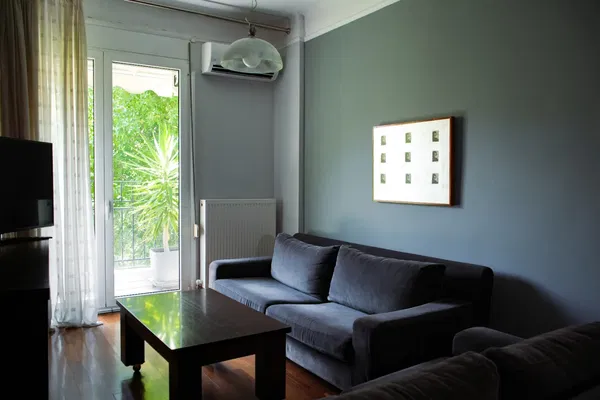 92 m² Three-Bedroom Renovated Apartment for Sale in Center Thessaloniki, Thessaloniki Center — photo 3