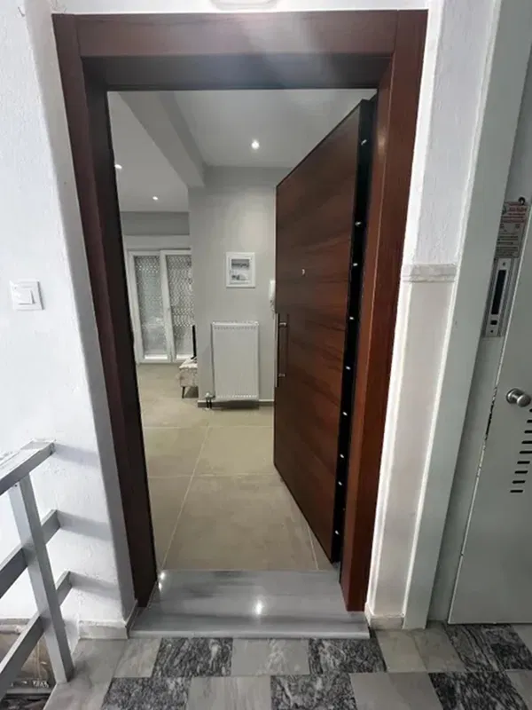 Renovated Two-Bedroom Apartment for Sale in Kato Toumpa, Thessaloniki Center — photo 4