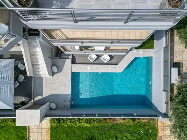 Four-Bedroom Renovated Villa for Sale in Glyfada, Athens Southern suburbs — photo 3