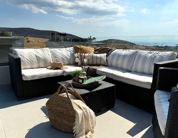 Sea View 320 m² Villa with Six Bedrooms for Sale in Lagonisi, Attica