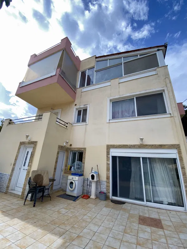 Building for Sale in Porto Rafti, Attica — photo 2