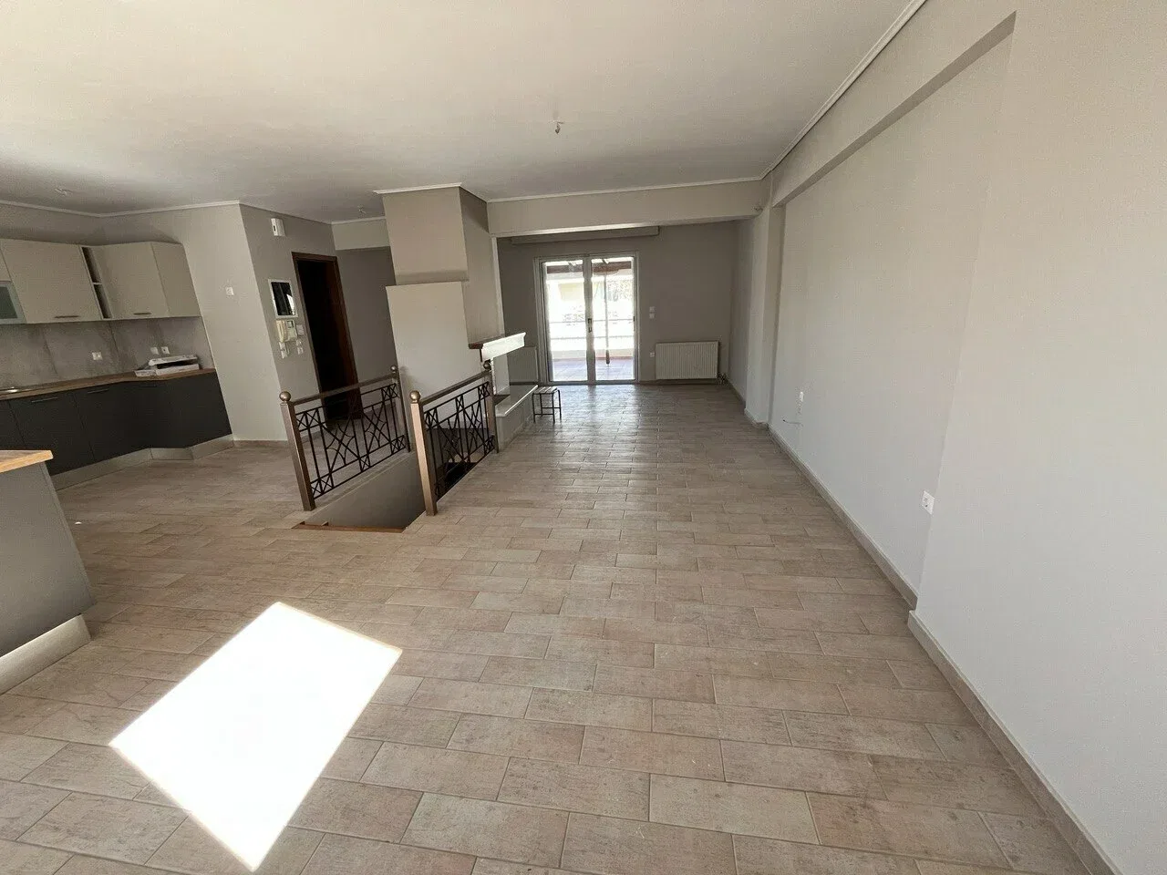 135 m² Renovated Three-Bedroom Apartment for Sale in Vyronas, Athens Eastern Suburbs
