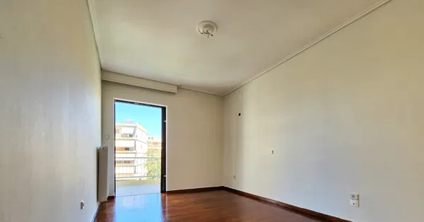 135 m² Three-Bedroom Apartment for Sale in Glyfada, Athens Southern suburbs — photo 3