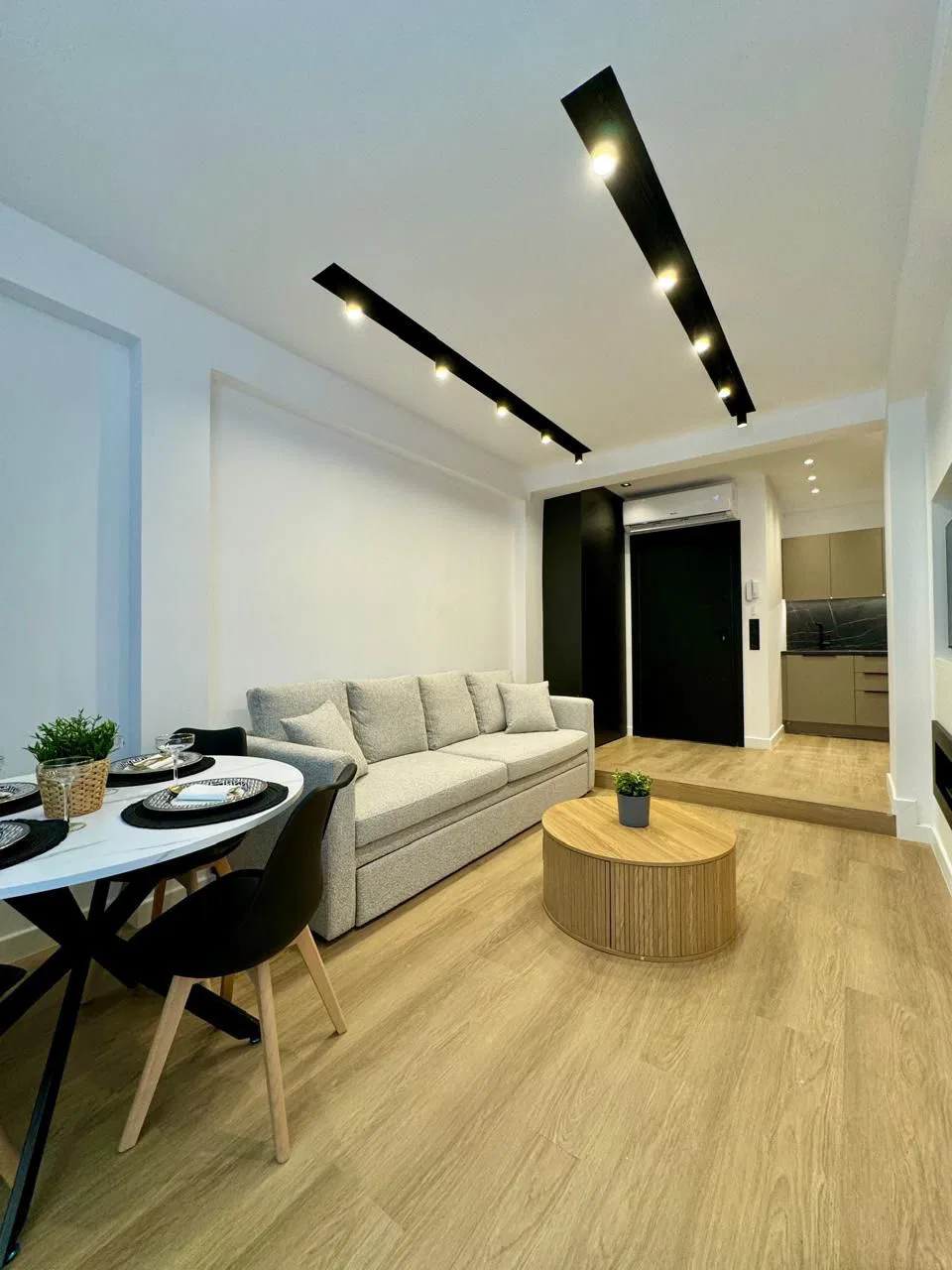 Renovated Two-Bedroom Apartment for Sale in Keratsini, Piraeus Suburbs