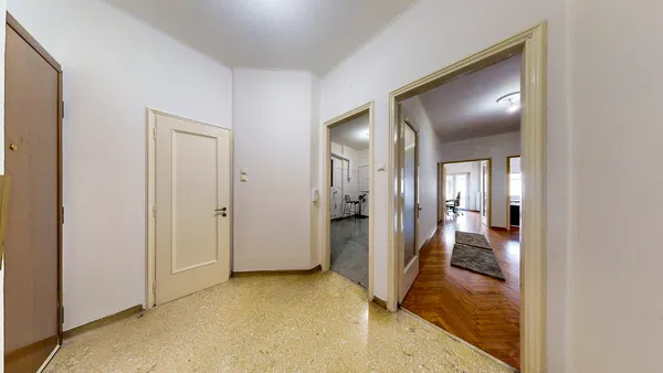 105 m² Apartment with Two Bedrooms for Sale in Omonoia, Athens Center — photo 3