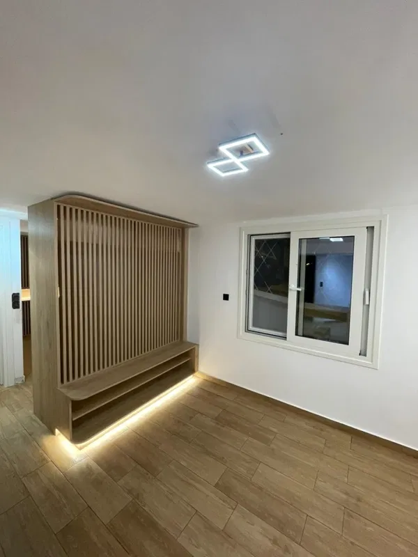 33 m² Renovated One-Bedroom Apartment for Sale in Exarchia - Neapoli, Athens Center — photo 2