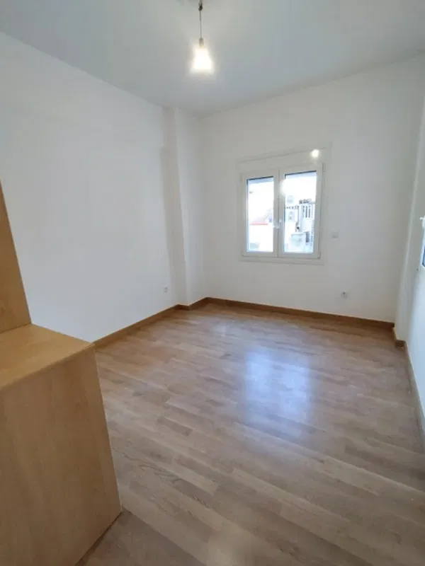 Renovated 47 m² Apartment with One Bedrooms for Sale in Exarchia - Neapoli, Athens Center — photo 4