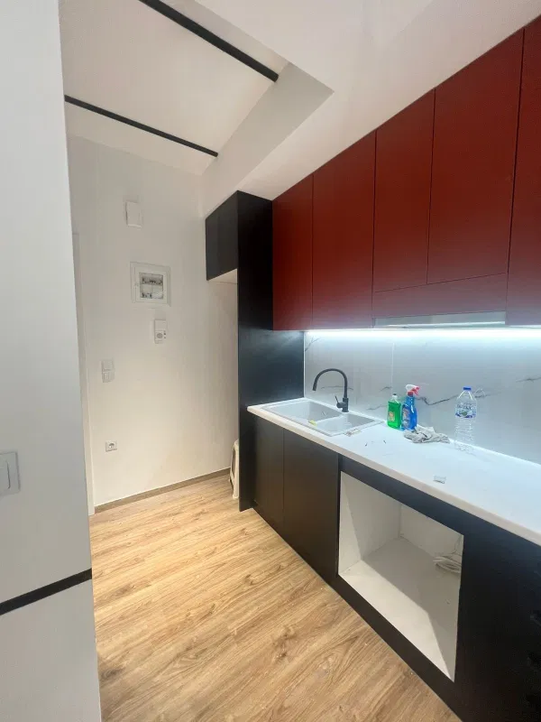30 m² One-Bedroom Renovated Apartment for Sale in Exarchia - Neapoli, Athens Center — photo 2