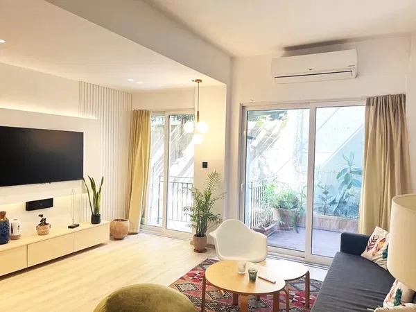 48 m² Renovated One-Bedroom Apartment for Sale in Exarchia - Neapoli, Athens Center — photo 3