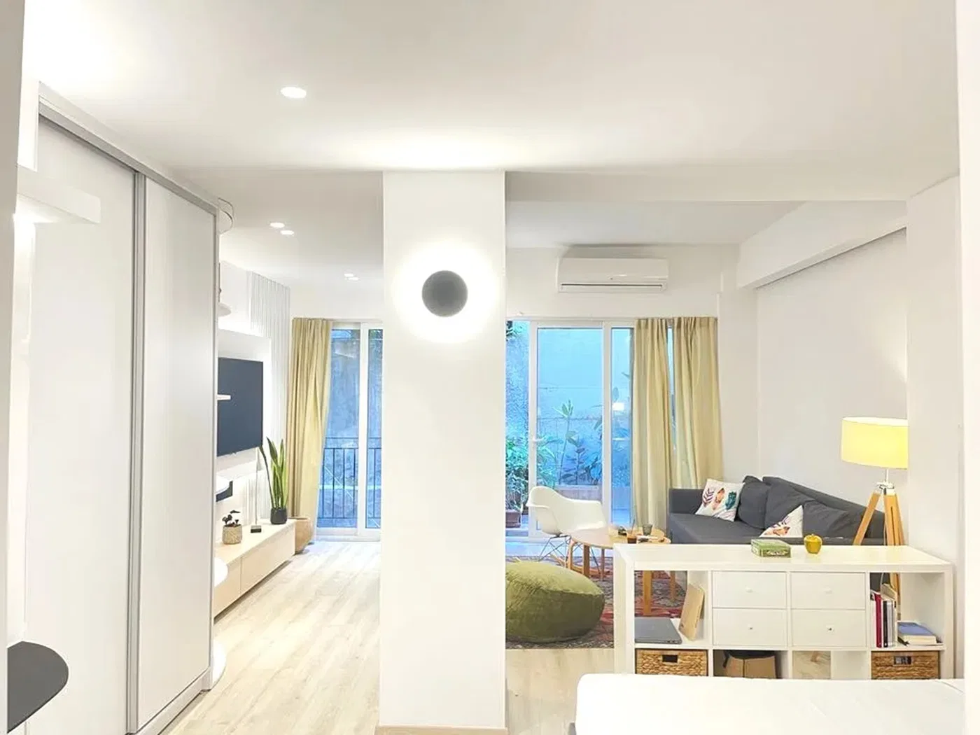 48 m² Renovated One-Bedroom Apartment for Sale in Exarchia - Neapoli, Athens Center