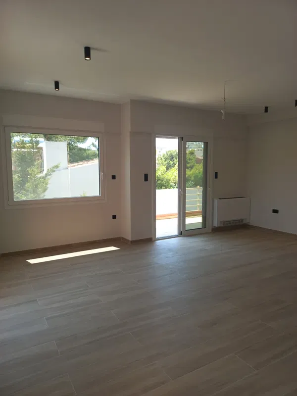Renovated One-Bedroom Apartment for Sale in Vari - Varkiza, Athens Southern suburbs — photo 4