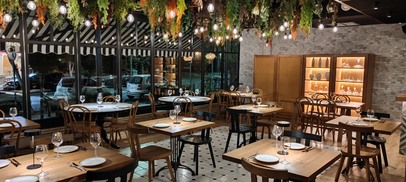 230 m² Business for Sale in Argyroupoli Athens, Athens Southern suburbs