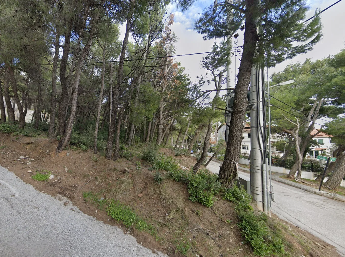 1,005 m² Plot for Sale in Thrakomakedones, Athens Northern suburbs