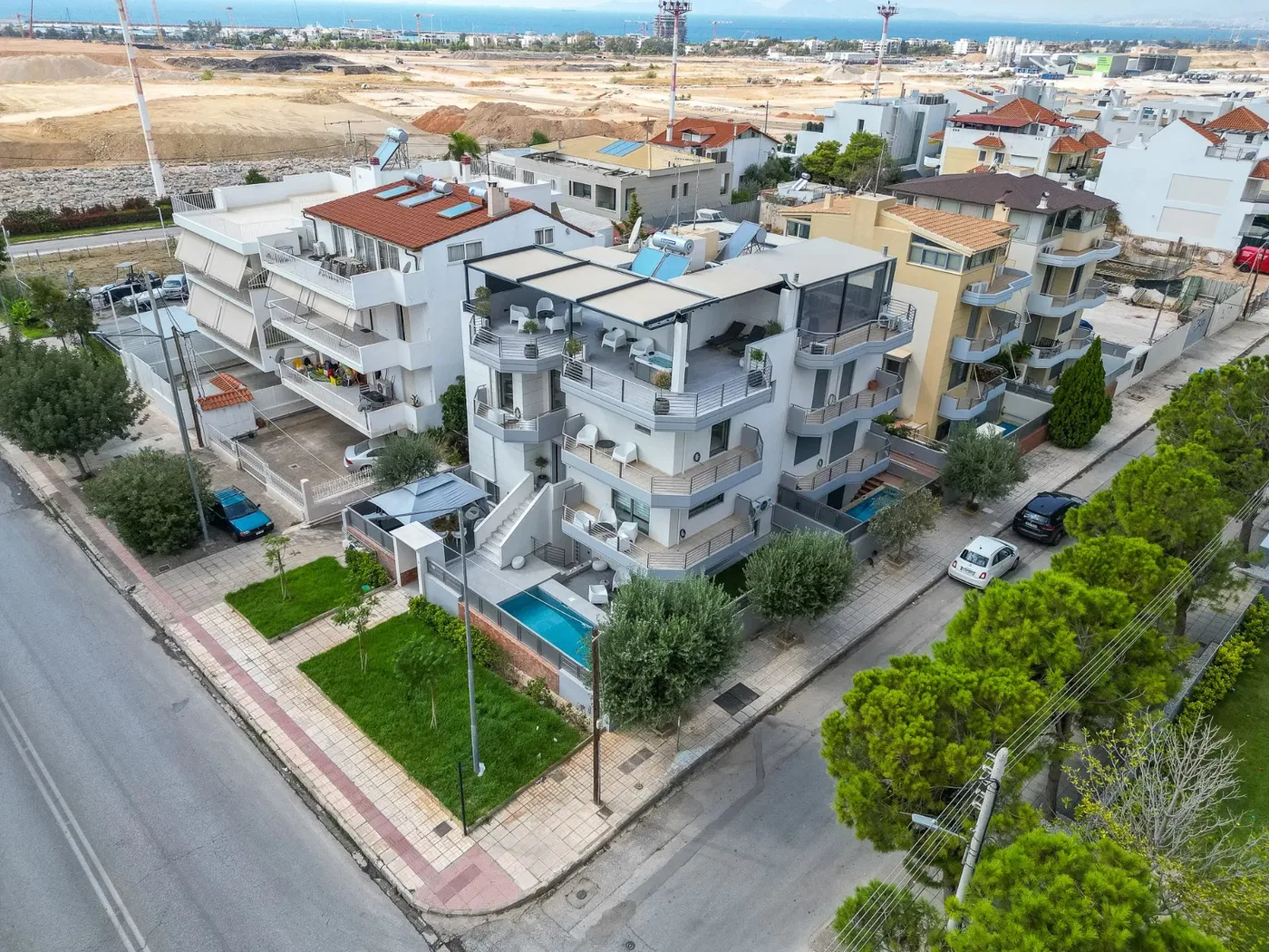 Renovated 270 m² Villa with Four Bedrooms for Rent in Glyfada, Athens Southern suburbs