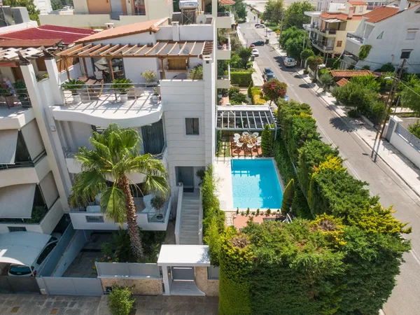 Renovated Five-Bedroom Villa for Rent in Glyfada, Athens Southern suburbs — photo 2