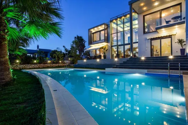 Four-Bedroom Villa for Rent in Tersanas, Akrotiri — photo 5
