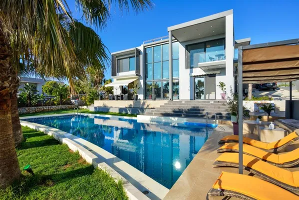Four-Bedroom Villa for Rent in Tersanas, Akrotiri — photo 2