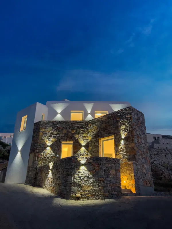 Modern 120 m² Villa with Two Bedrooms for Sale in Folegandros, Cyclades — photo 5
