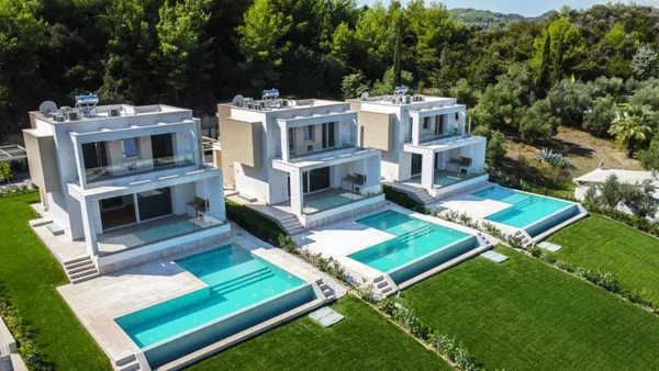 Sea View 175 m² Villa with Four Bedrooms for Sale in Kassandra, Halkidiki