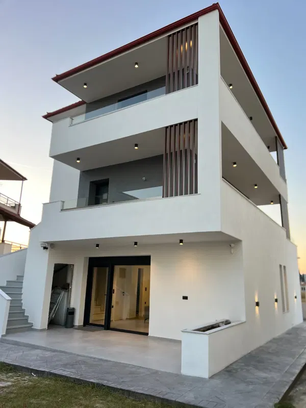 Renovated 168 m² Villa with Four Bedrooms for Sale in Kassandra, Halkidiki