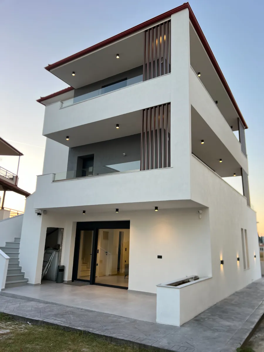 Renovated 168 m² Villa with Four Bedrooms for Sale in Kassandra, Halkidiki