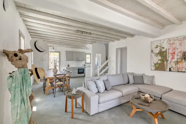Modern Four-Bedroom Villa for Sale in Mykonos, Cyclades — photo 5