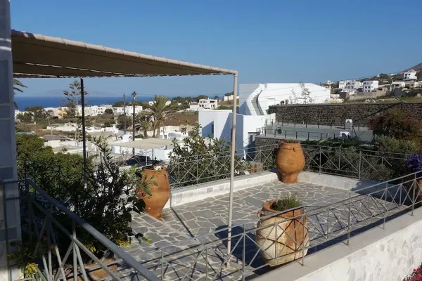 Twelve-Bedroom Villa for Sale in Santorini, Cyclades — photo 5