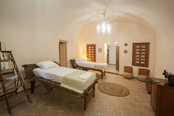 Sea View 170 m² Villa with Three Bedrooms for Sale in Santorini, Cyclades — photo 3